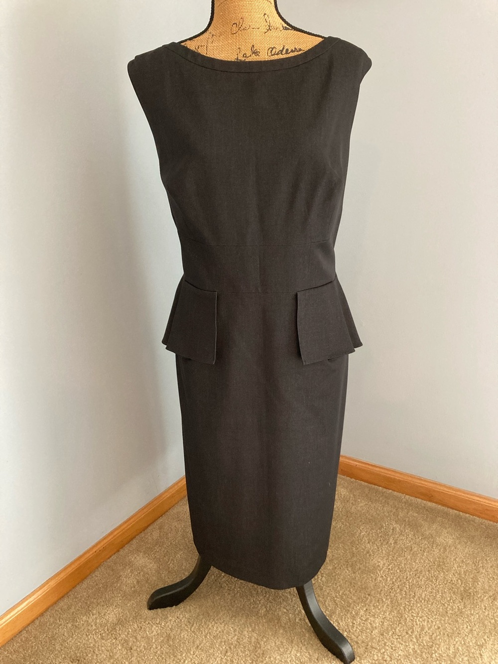 Tahari Woman Black Sleeveless Peplum Sheath Dress Women Size 14
